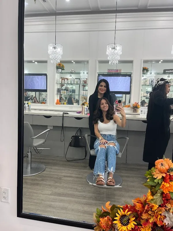 Live Blow Dry Hair Salon