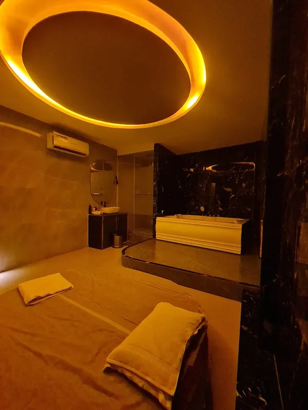 Royal Empire Thai Spa