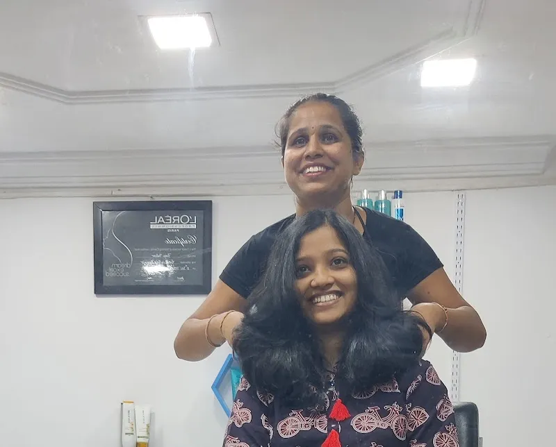Anju Thakkar’s Beauty Lounge - only for ladies