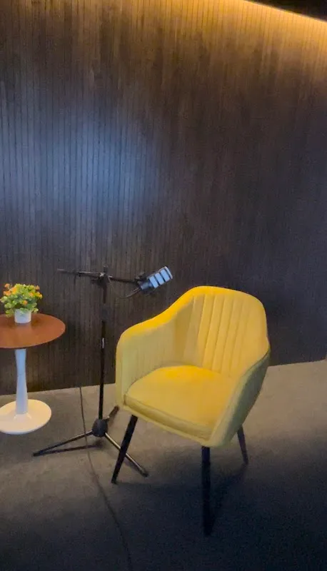 Creators Studio Mumbai | Andheri West Podcast, Photo & Video Studio on Rent for Reels & Shoots