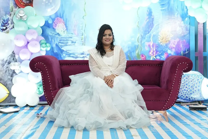 4season unisex salon- Best makeup salon, Best Straightening Salon, Best Keratin Salon in Bhubaneswar.