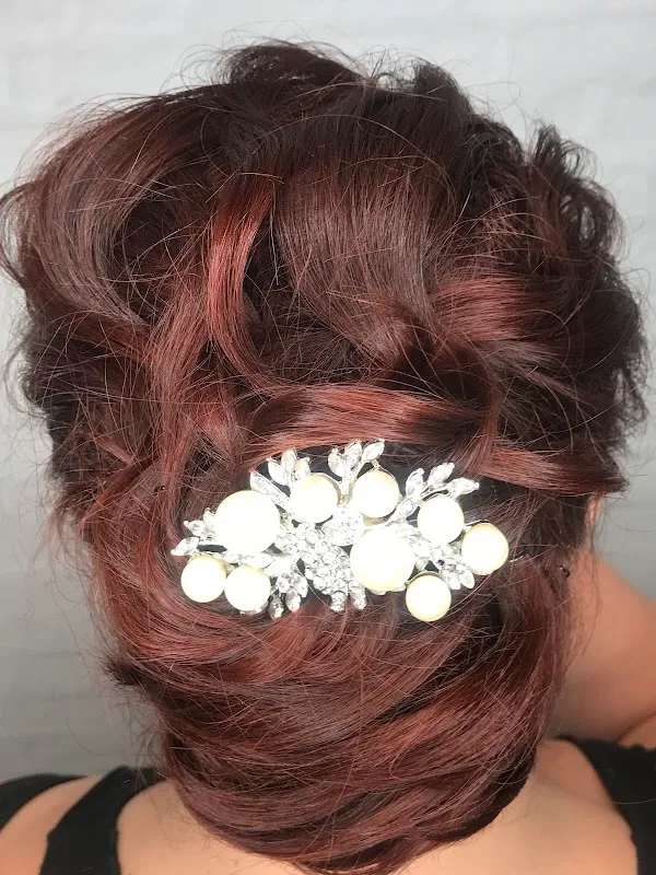 Laboratory Hair Studio