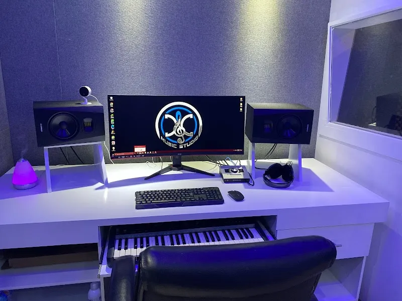 C & C MUSIC STUDIO
