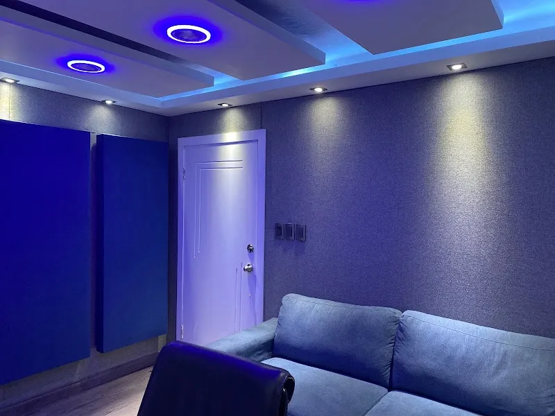 C & C MUSIC STUDIO