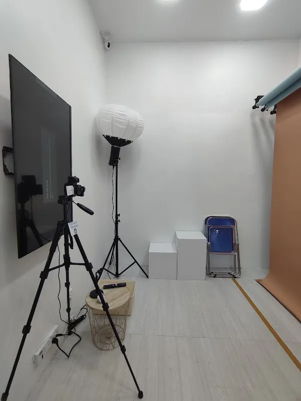 Ultimade Self Photo Studio