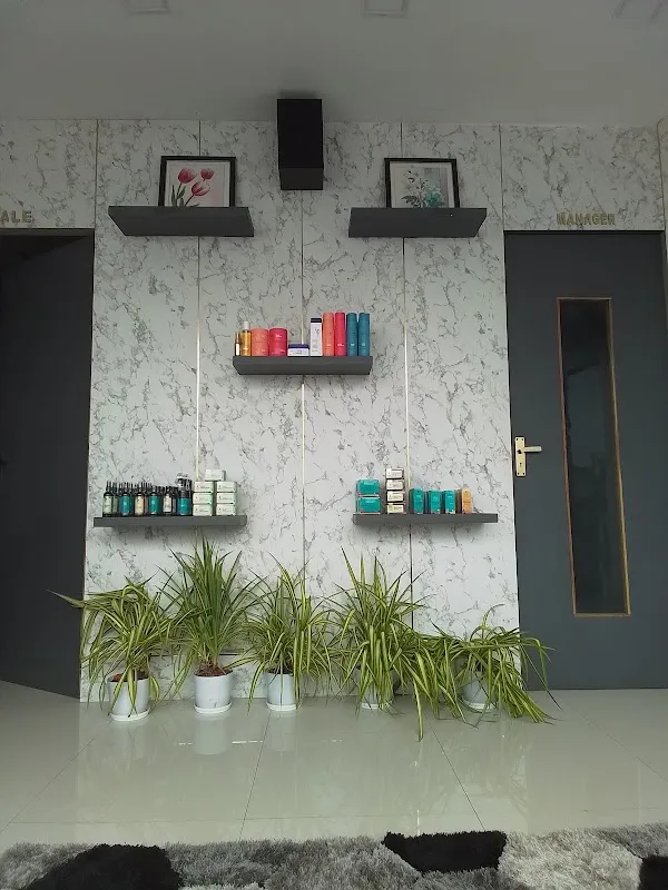 PLANET UNISEX SALON