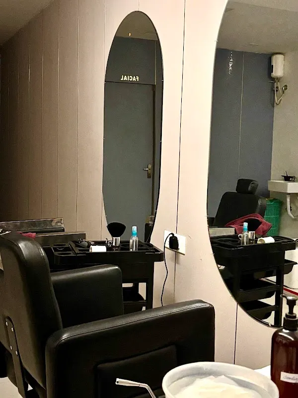PLANET UNISEX SALON