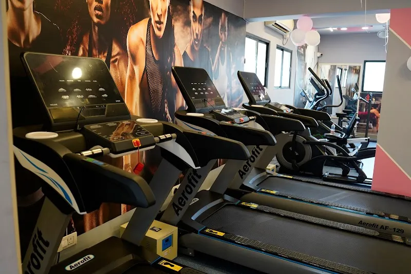 N FIT LADIES STUDIO
