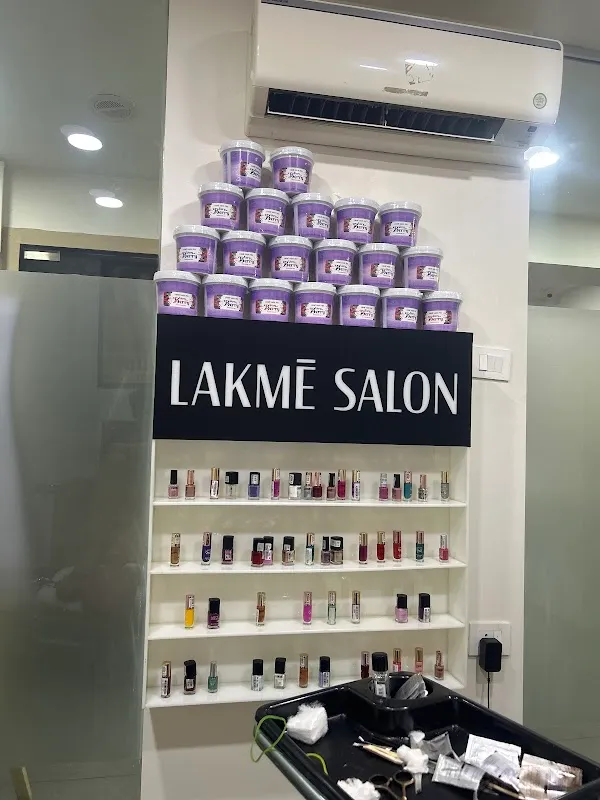 Lakme Salon For Him and Her in Devi Das Lane,Borivali,Mumbai