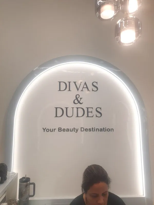 Divas & Dudes Luxury Salon