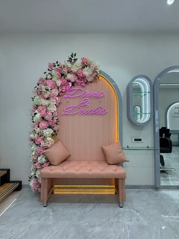 Divas & Dudes Luxury Salon