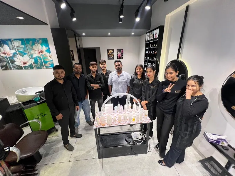 The Luxe Salon