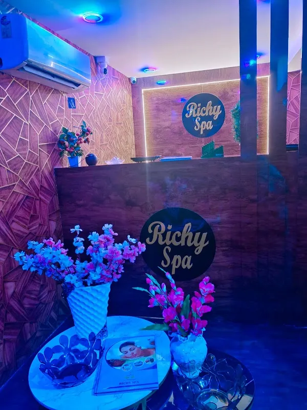 Richy Salon and Spa - Best Spa In Mumbai Central