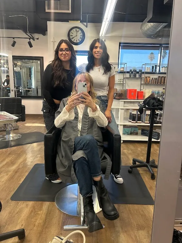 Roots & Mane Hair Studio