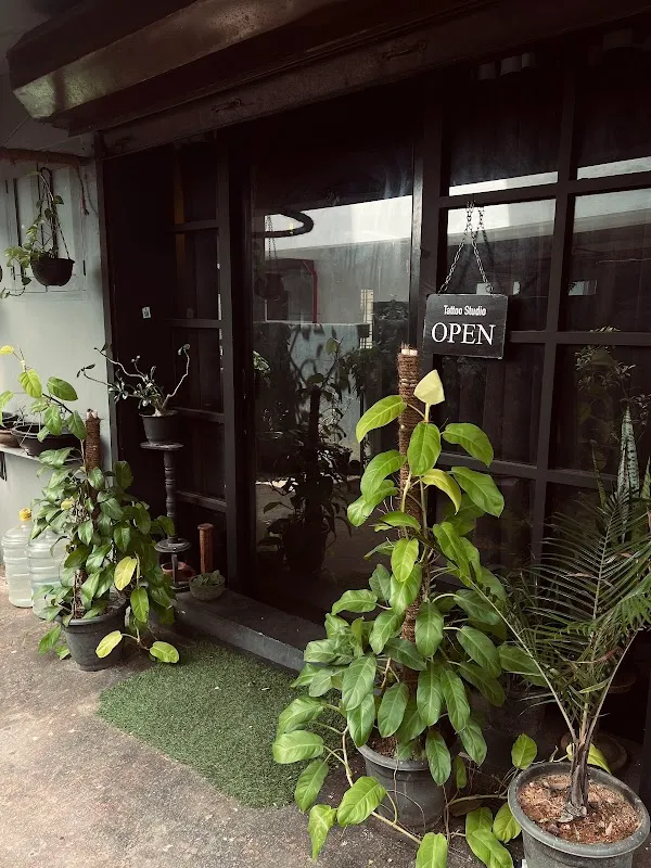 Oldman Tattoo & Piercing Studio | Training School