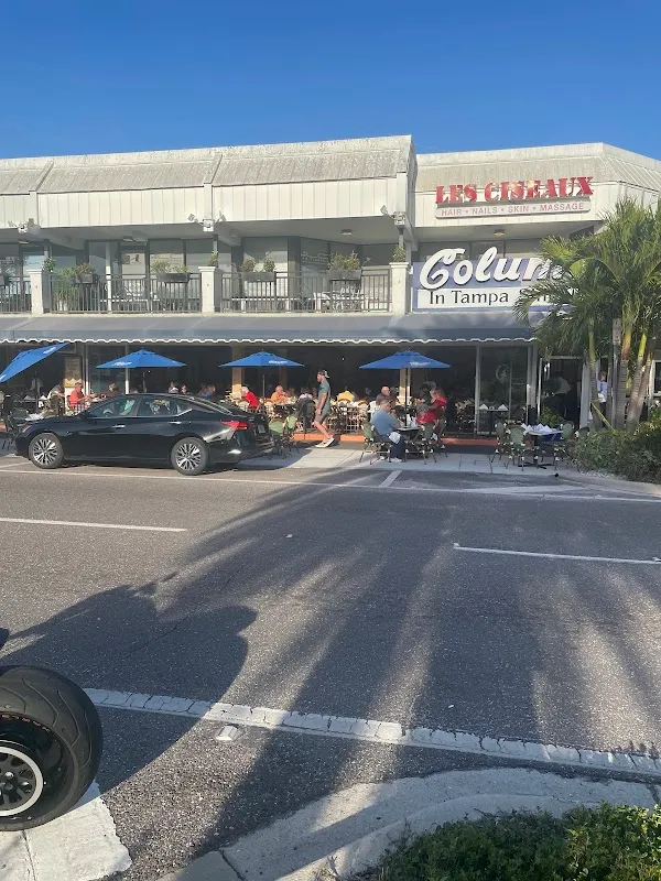Les Ciseaux Salon and Spa