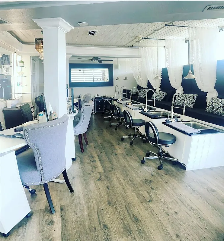 Les Ciseaux Salon and Spa