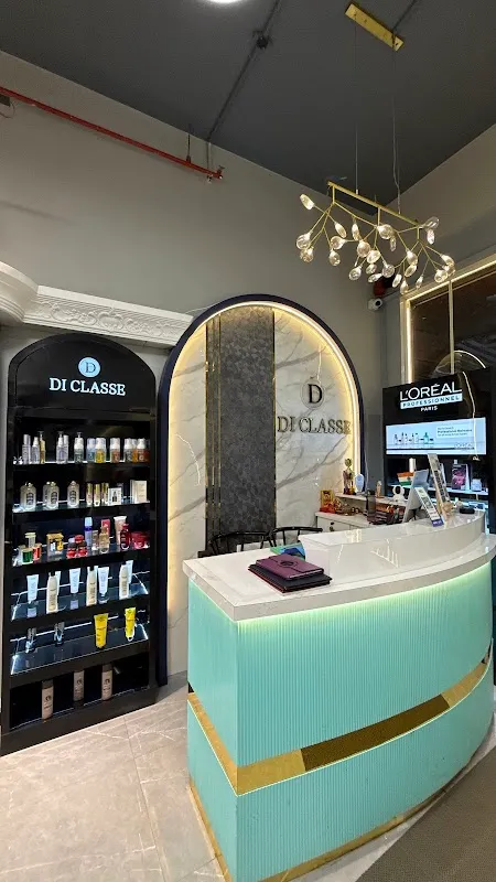 DI CLASSE FAMILY SALON & ACADEMY