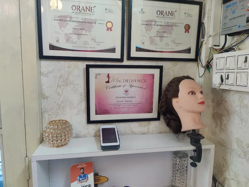 Glow Up Beauty Salon