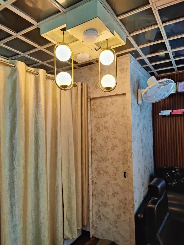 Glow Up Beauty Salon