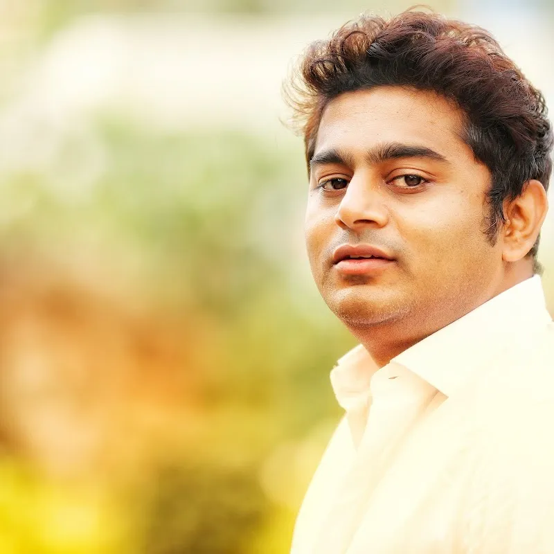 Pranaam Pictures
