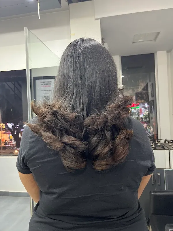 Lakme Salon For Him and Her in Murgeshpalya,HAL,Bengaluru