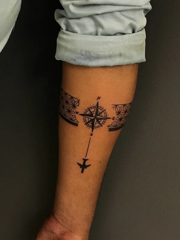 Divine tattoo studio