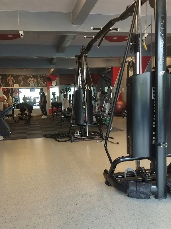 MAXX FITNESS UNISEX GYM