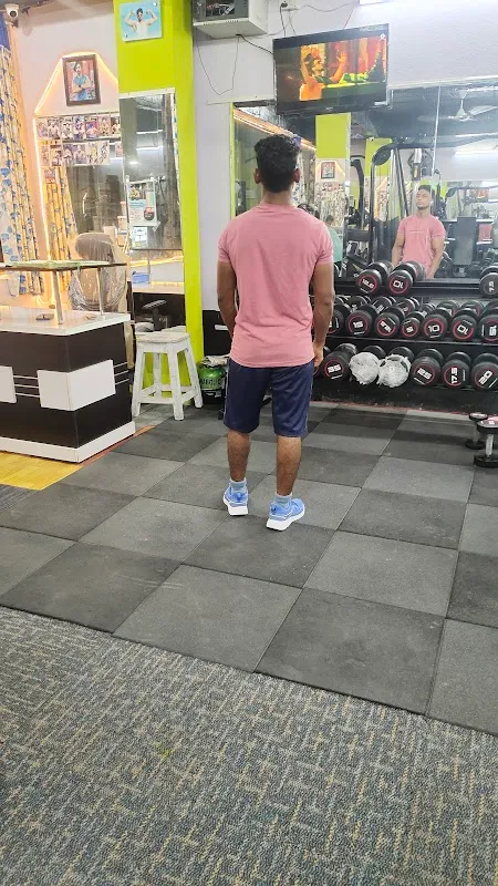 MAXX FITNESS UNISEX GYM