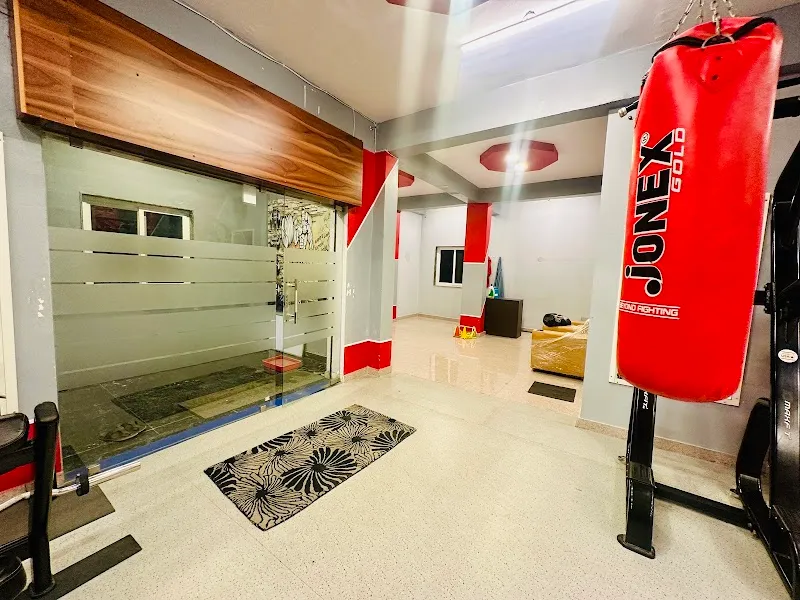 MAXX FITNESS UNISEX GYM