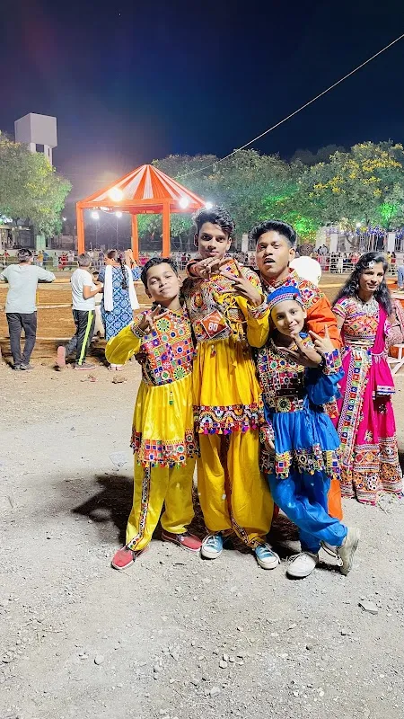 dazzle dance studio jalgaon