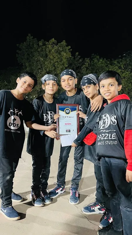 dazzle dance studio jalgaon