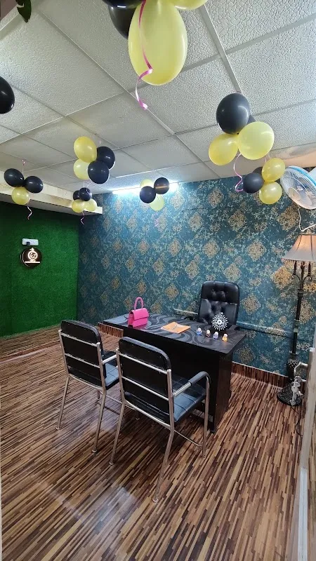 Gen-Z Dance & Fitness Studio