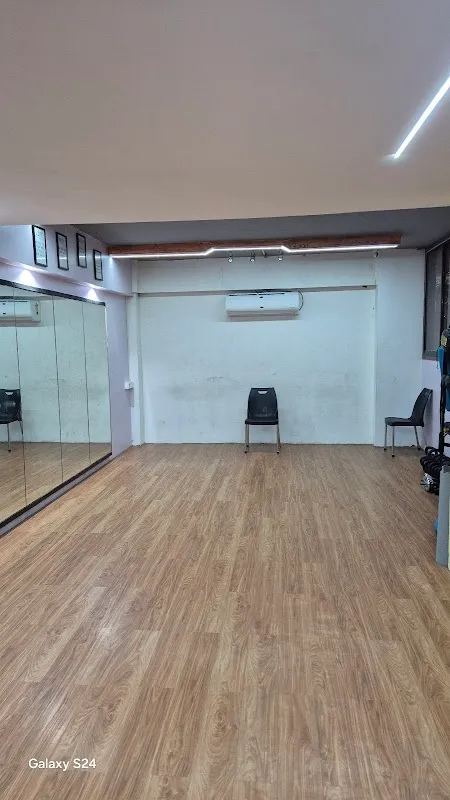 Fit x6 Fitness and Dance Studio