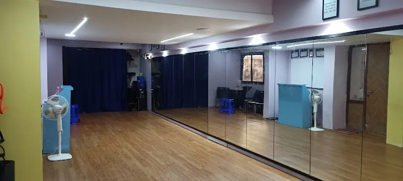 Fit x6 Fitness and Dance Studio
