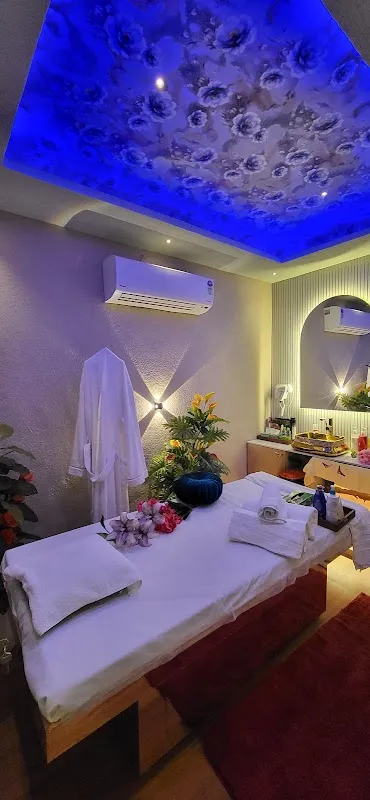 Dazzle Luxury Spa