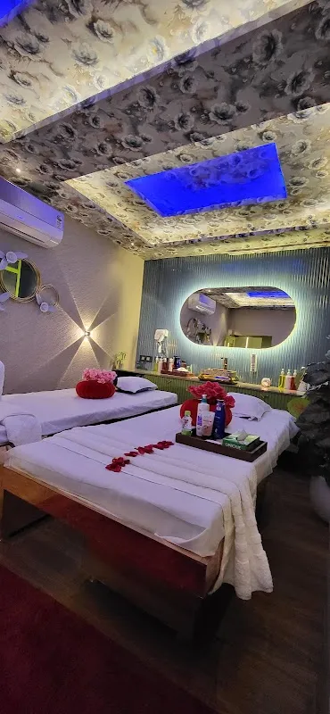 Dazzle Luxury Spa