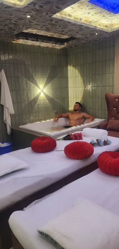 Dazzle Luxury Spa