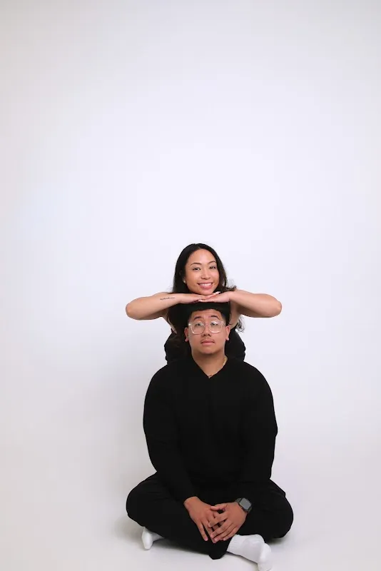 MirrorMe Self-Portrait Photo Studio