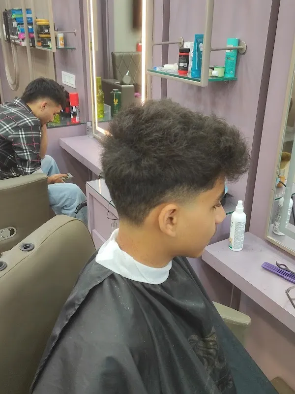 Sabir Hussain Scissor Art & Unisex Salon