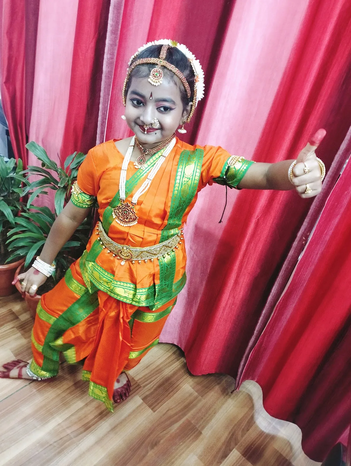 AK BEAUTY PARLOUR &TRAINING INSTITUTE
