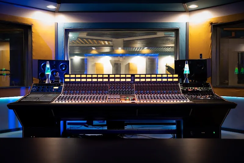 HI-Five Studio