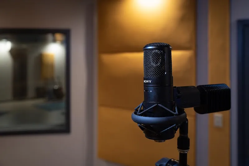 HI-Five Studio