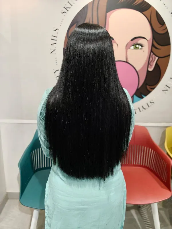 𝗝 𝗦𝗮𝗹𝗼𝗻-Best Hair Treatment/Best Makeup Artist/Best Hair stylist/Unisex Salon/Best Female Salon in Latur