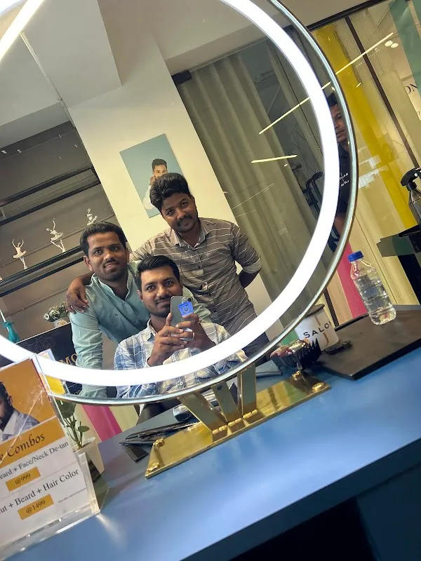 𝗝 𝗦𝗮𝗹𝗼𝗻-Best Hair Treatment/Best Makeup Artist/Best Hair stylist/Unisex Salon/Best Female Salon in Latur
