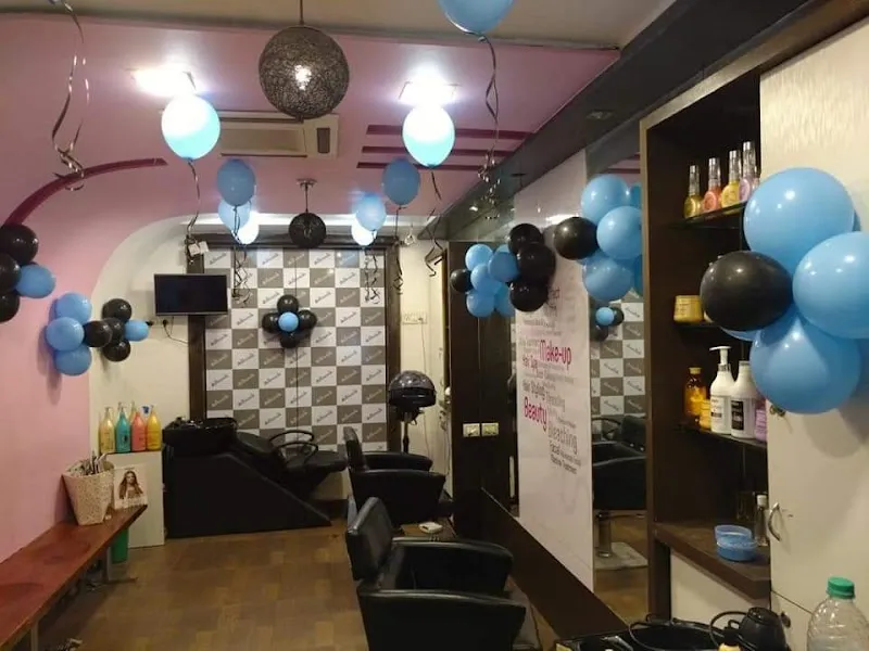 Adhunik Salon Hair Skin & Make-up