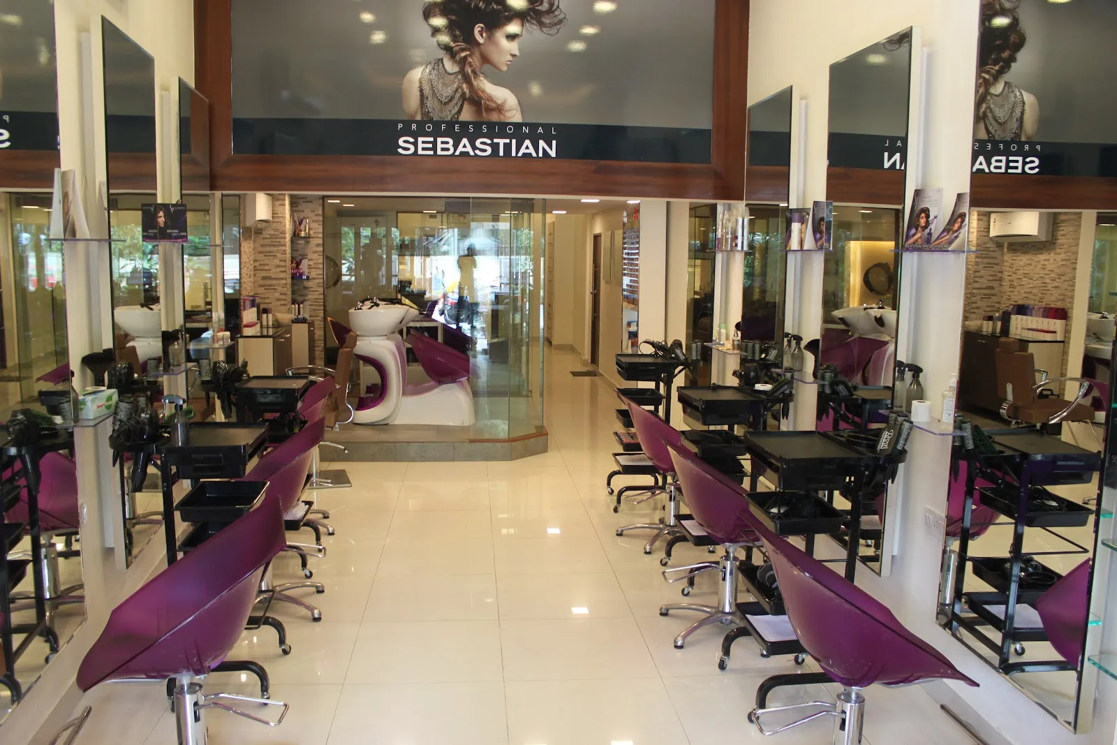 Envi Salon & Spa - Worli