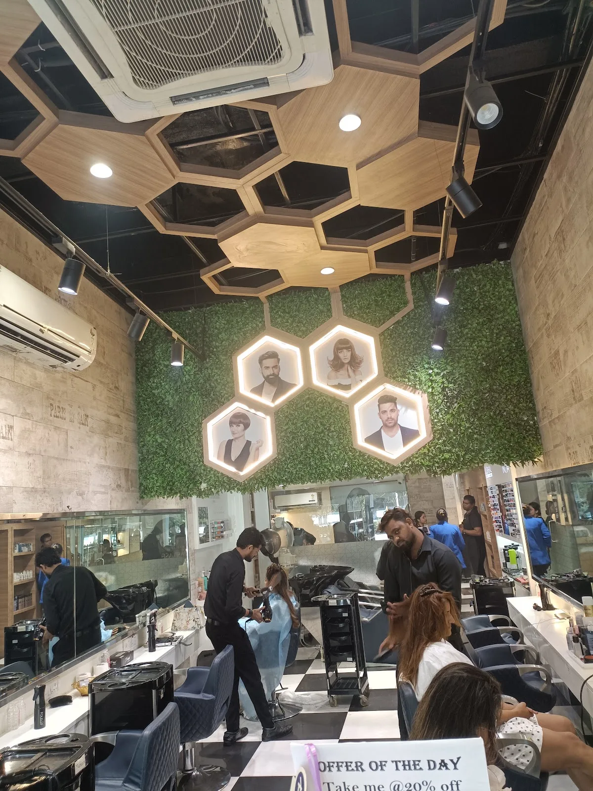 Envi Salon & Spa - Worli