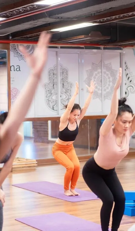 Yogiraj Fitness Club for yoga classes in delhi | Online yoga classes