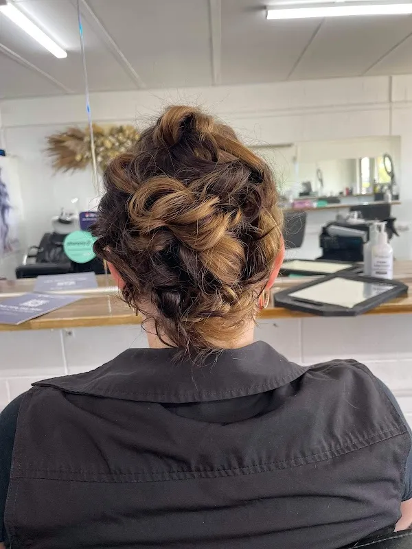 Danielle Ann Advanced Hairdressing - Mount Isa